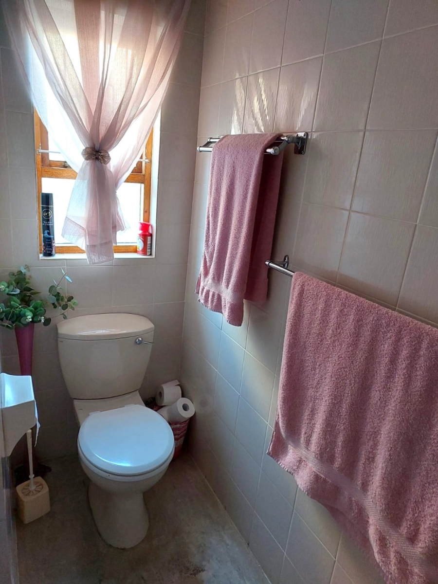 4 Bedroom Property for Sale in Winslow Western Cape